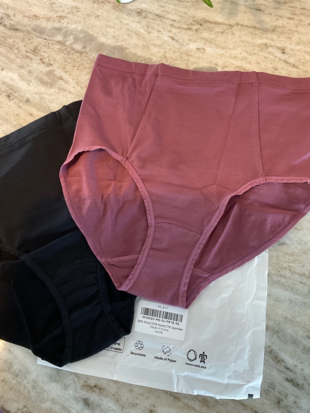 High-Waist Merino Wool Blend Panties - Rosewood and Black